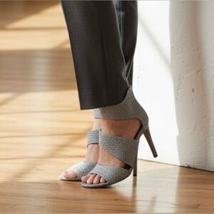 💰3 items for $12! Siriano Metallic Heels